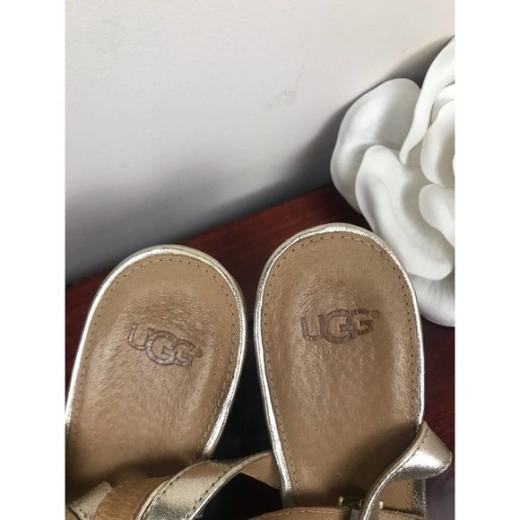 UGG metallic gold wedge sandals - Picture 4 of 7